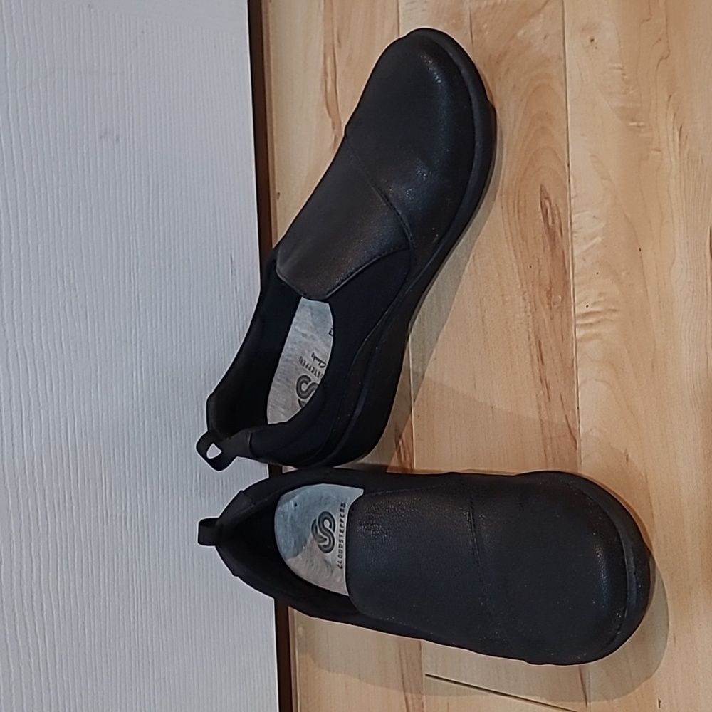 Clarks women's size 6.5 black shoes